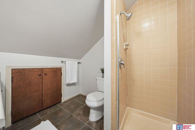 6030 Minter Lane, Lincoln, NE 68516