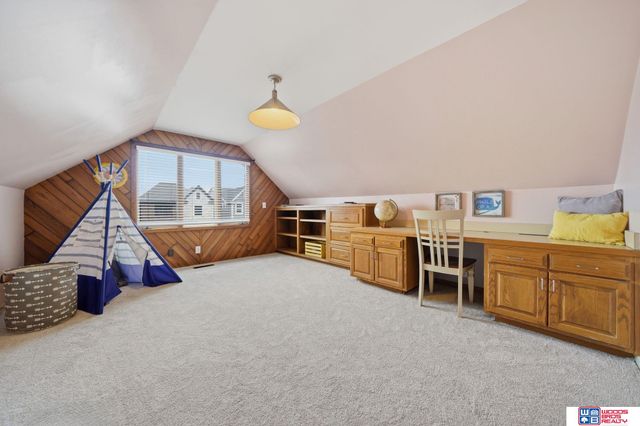 6030 Minter Lane, Lincoln, NE 68516