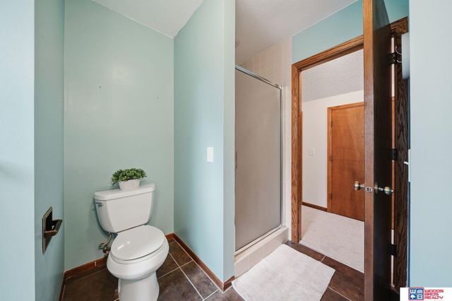 6030 Minter Lane, Lincoln, NE 68516