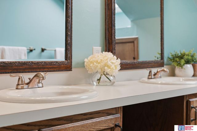 6030 Minter Lane, Lincoln, NE 68516