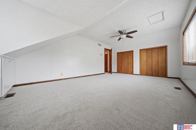 6030 Minter Lane, Lincoln, NE 68516