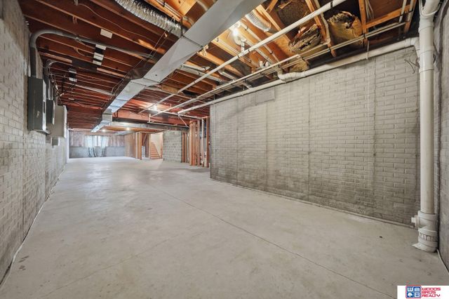 6030 Minter Lane, Lincoln, NE 68516