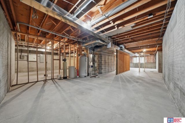 6030 Minter Lane, Lincoln, NE 68516