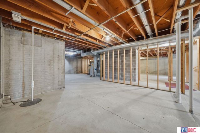 6030 Minter Lane, Lincoln, NE 68516