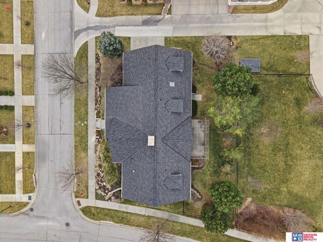 6030 Minter Lane, Lincoln, NE 68516