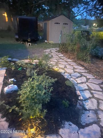 112 VIOLET Circle, Interlachen, FL 32148