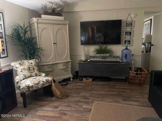 112 VIOLET Circle, Interlachen, FL 32148