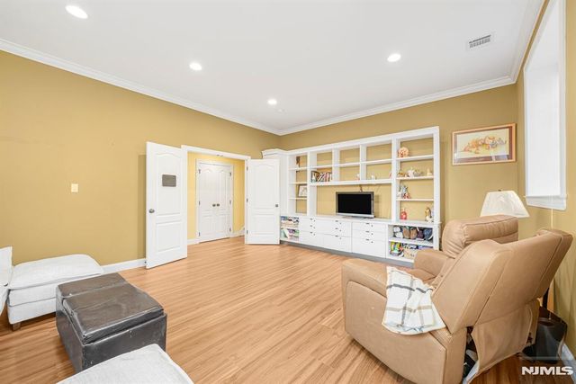 14 Weinmanns Boulevard, Wayne, NJ 07470