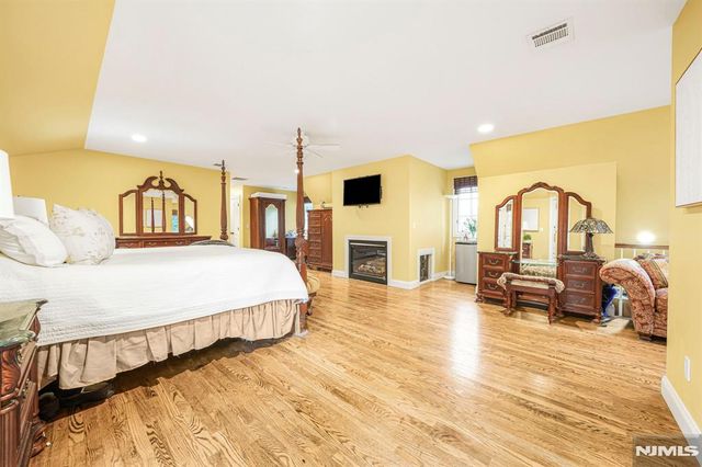 14 Weinmanns Boulevard, Wayne, NJ 07470