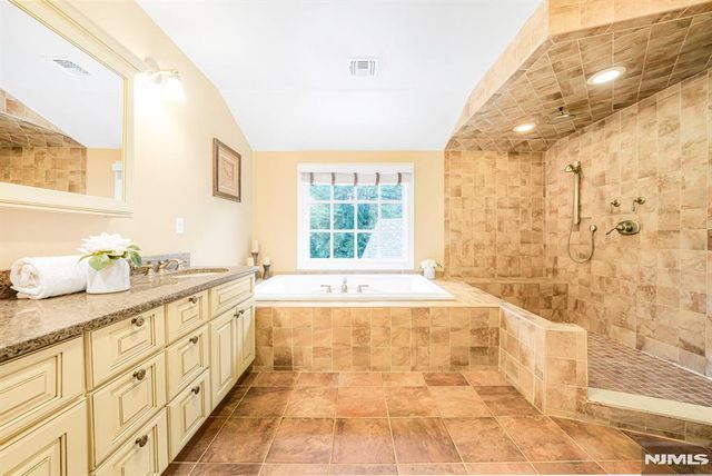 14 Weinmanns Boulevard, Wayne, NJ 07470