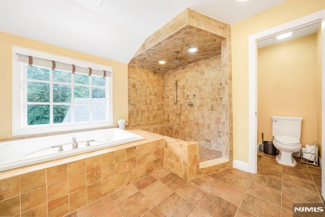 14 Weinmanns Boulevard, Wayne, NJ 07470