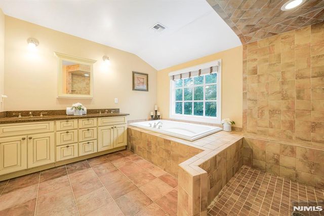 14 Weinmanns Boulevard, Wayne, NJ 07470