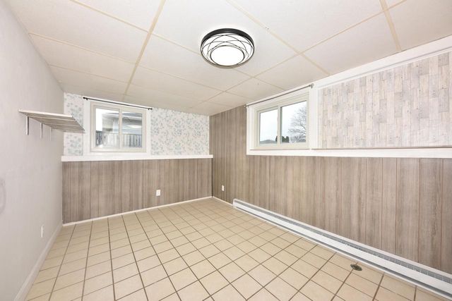 839 Park AVENUE, Oostburg, WI 53070