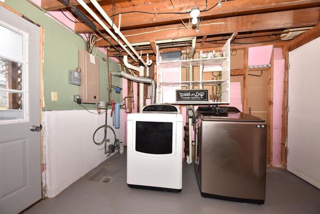 839 Park AVENUE, Oostburg, WI 53070