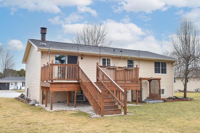 839 Park AVENUE, Oostburg, WI 53070