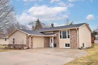 839 Park AVENUE, Oostburg, WI 53070