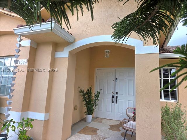 21524 SW 89th Path, Cutler Bay, FL 33189