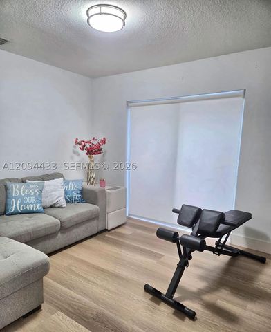 21524 SW 89th Path, Cutler Bay, FL 33189