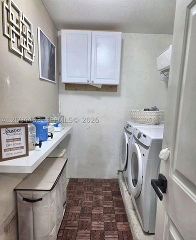 21524 SW 89th Path, Cutler Bay, FL 33189