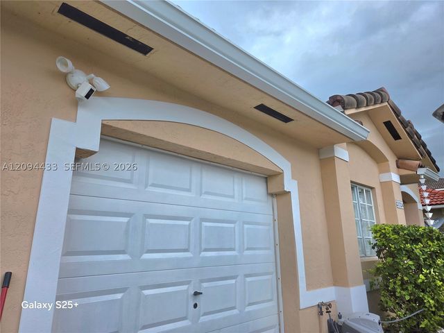 21524 SW 89th Path, Cutler Bay, FL 33189