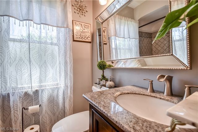864 Medford Road, Cleveland Heights, OH 44121