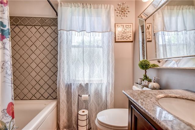 864 Medford Road, Cleveland Heights, OH 44121