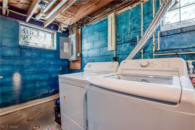 864 Medford Road, Cleveland Heights, OH 44121