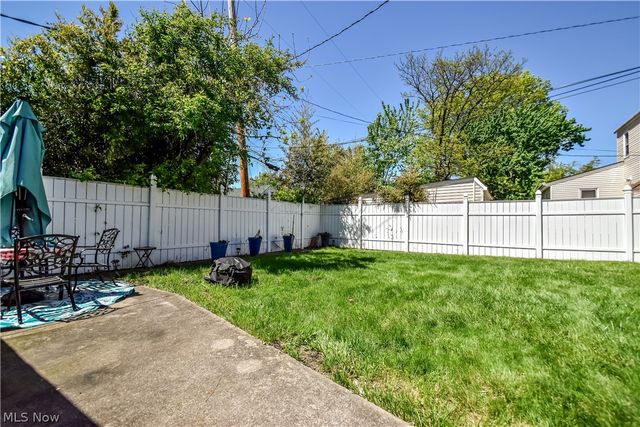 864 Medford Road, Cleveland Heights, OH 44121