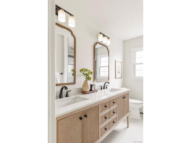 3931 S Hillcrest Dr, Denver, CO 80237