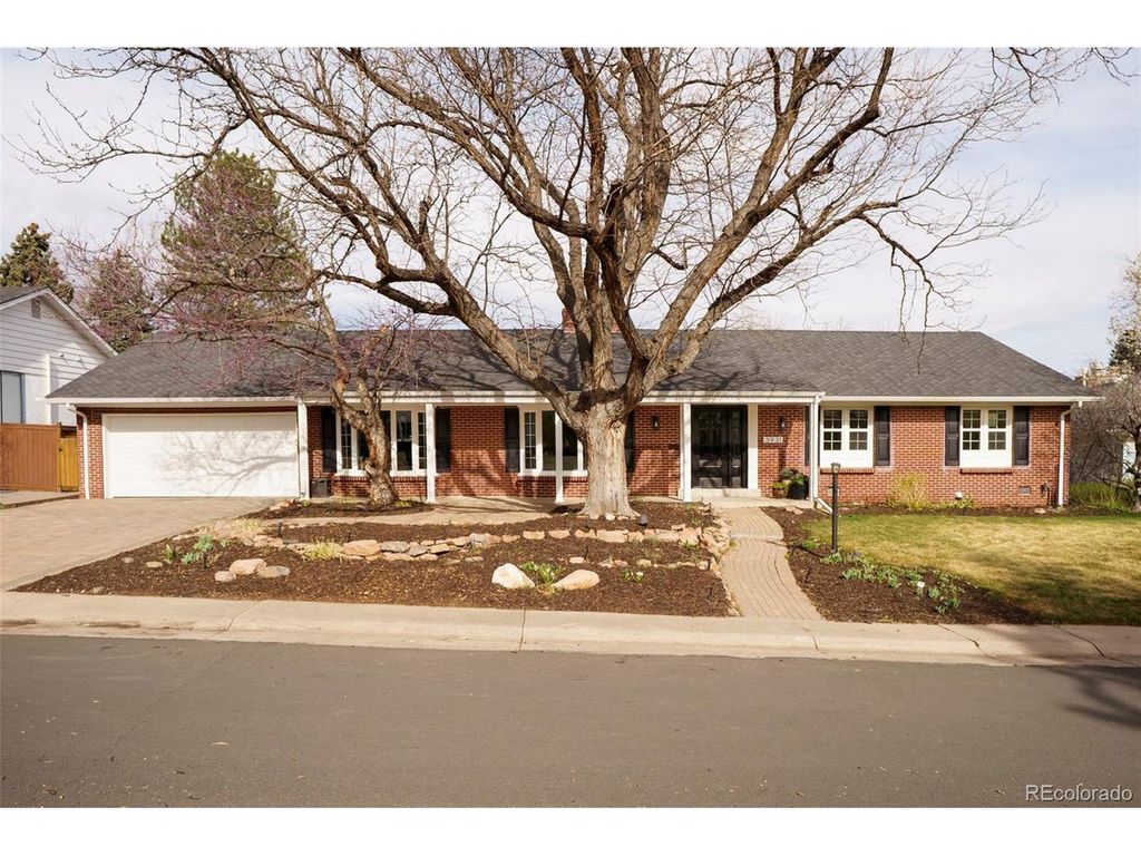 3931 S Hillcrest Dr, Denver, CO 80237