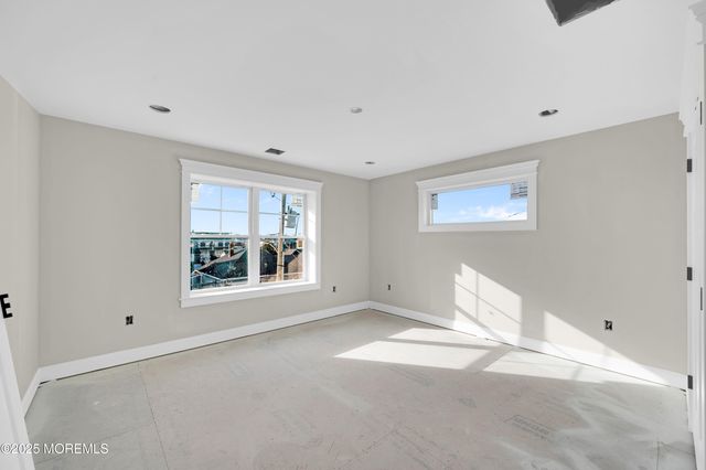 58 I Street, Seaside Park, NJ 08752