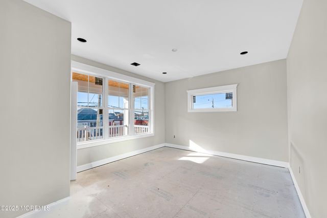 58 I Street, Seaside Park, NJ 08752