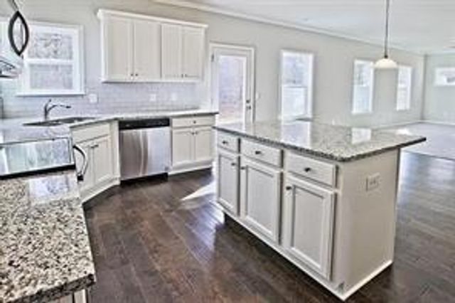 1406 Weeping Tree Drive, Auburn, GA 30011