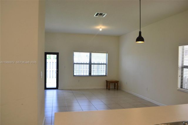 164 NE 23rd Ter, Homestead, FL 33033