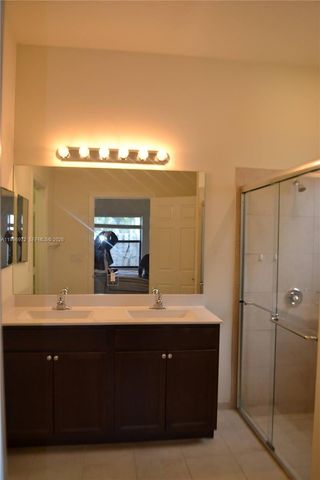 164 NE 23rd Ter, Homestead, FL 33033