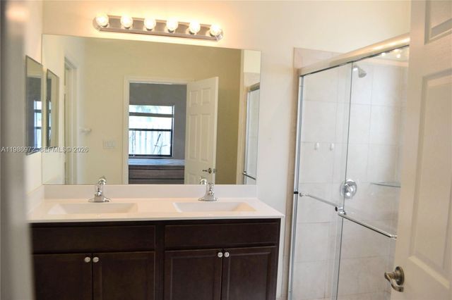 164 NE 23rd Ter, Homestead, FL 33033