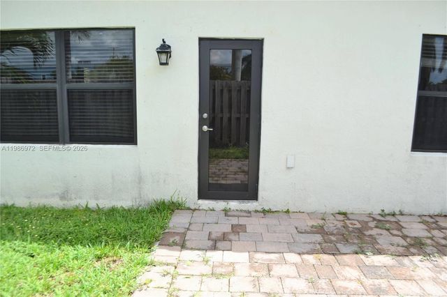 164 NE 23rd Ter, Homestead, FL 33033