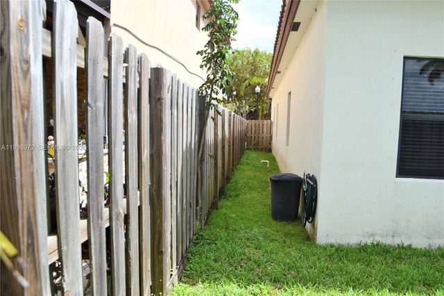 164 NE 23rd Ter, Homestead, FL 33033