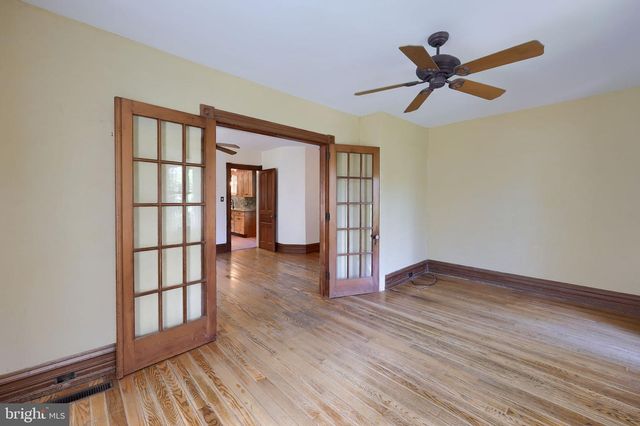 820 FRIEDENSBURG RD, Reading, PA 19606