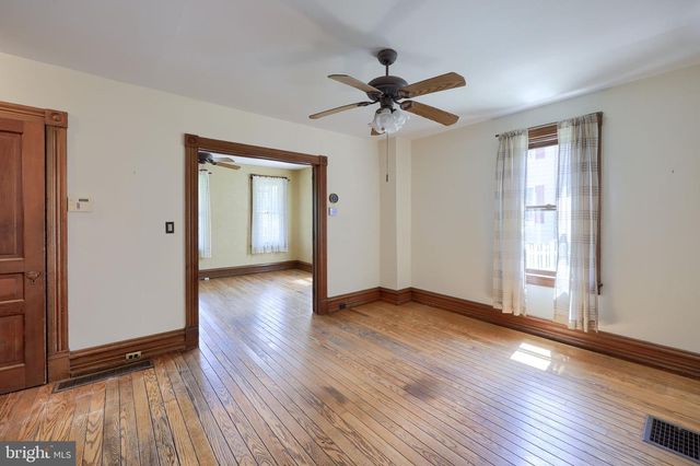 820 FRIEDENSBURG RD, Reading, PA 19606