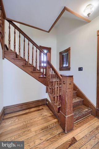 820 FRIEDENSBURG RD, Reading, PA 19606