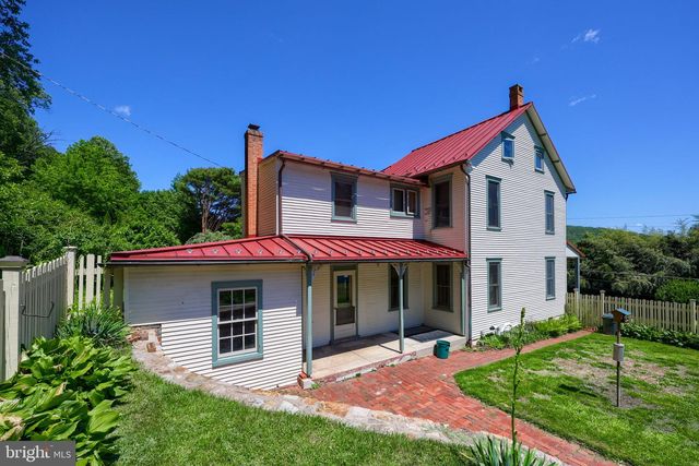 820 FRIEDENSBURG RD, Reading, PA 19606