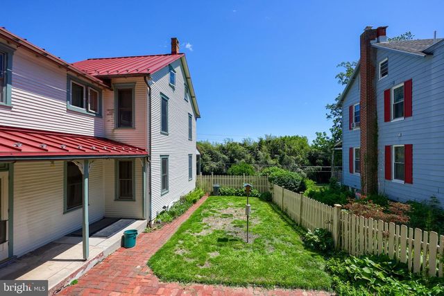 820 FRIEDENSBURG RD, Reading, PA 19606