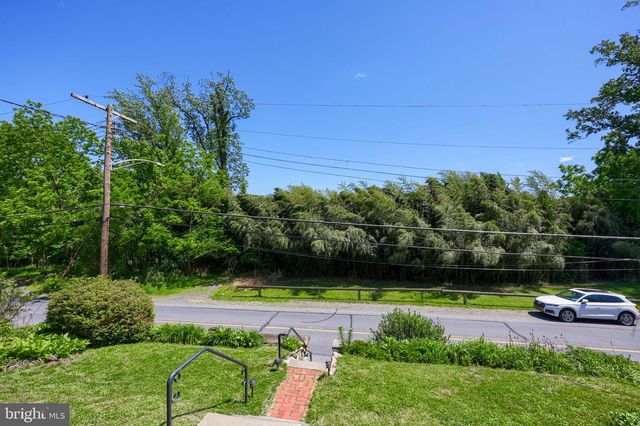 820 FRIEDENSBURG RD, Reading, PA 19606