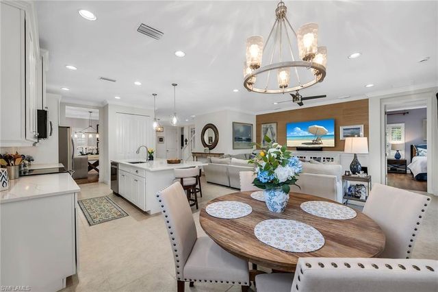 3783 Canopy CIR, Naples, FL 34120