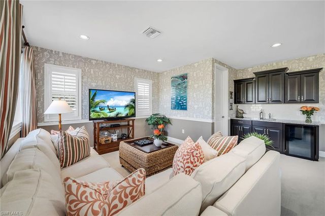 3783 Canopy CIR, Naples, FL 34120