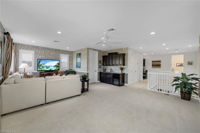 3783 Canopy CIR, Naples, FL 34120