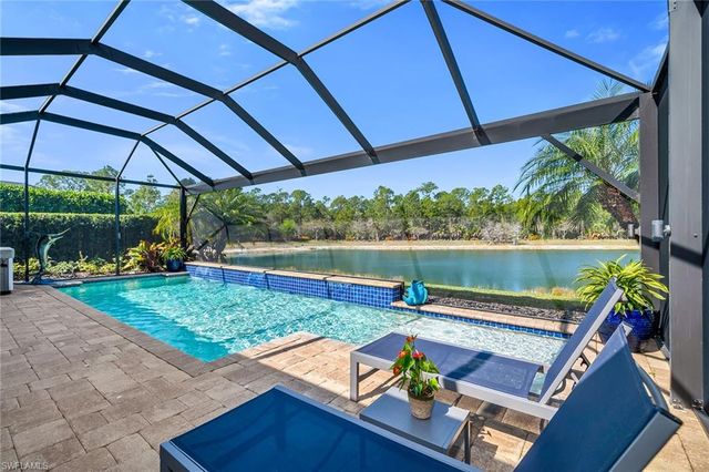 3783 Canopy CIR, Naples, FL 34120