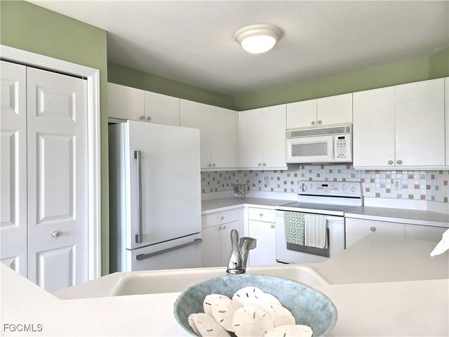 23034 Lone Oak DR, Estero, FL 33928