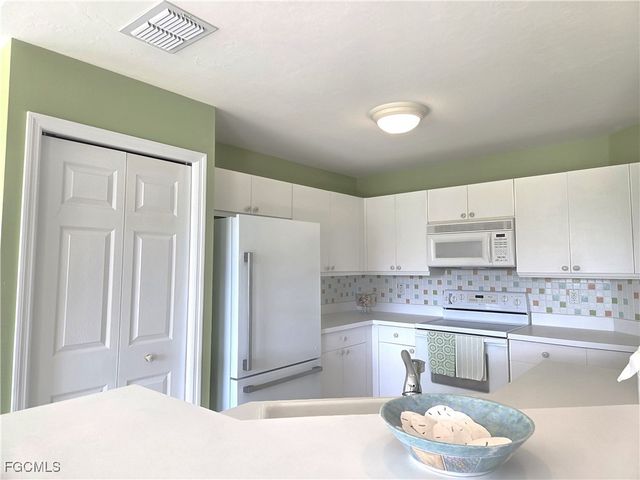 23034 Lone Oak DR, Estero, FL 33928
